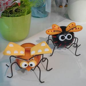 Das Blümchen - Blumen und Mehr: Blumen, Topfpflanzen, Geschenkartikel, Duftkerzen, Raumdüfte, dekorierte Blumenstöcke: Deko-Artikel Käfer-Figuren aus Metall