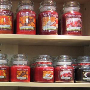 Das Blümchen - Blumen und Mehr: Blumen, Topfpflanzen, Geschenkartikel, Duftkerzen, Raumdüfte, dekorierte Blumenstöcke: Duftkerzen von Yankee Candle