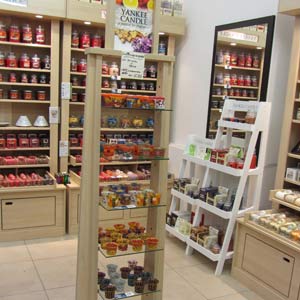 Das Blümchen - Blumen und Mehr: Blumen, Topfpflanzen, Geschenkartikel, Duftkerzen, Raumdüfte, dekorierte Blumenstöcke: Duftkerzen und Raumdüfte Geschäft