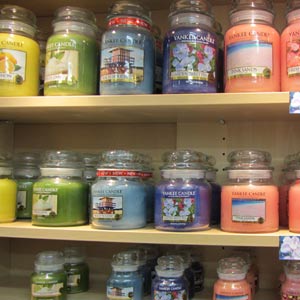 Das Blümchen - Blumen und Mehr: Blumen, Topfpflanzen, Geschenkartikel, Duftkerzen, Raumdüfte, dekorierte Blumenstöcke:  Duftkerzen von Yankee Candle